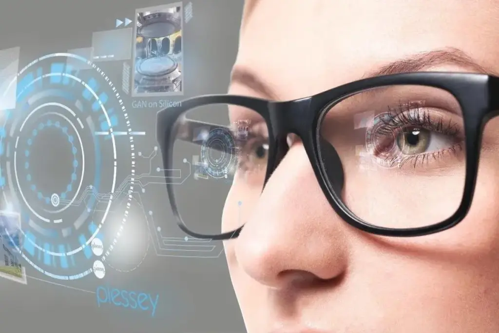 Gli occhiali che mettono a fuoco da soli