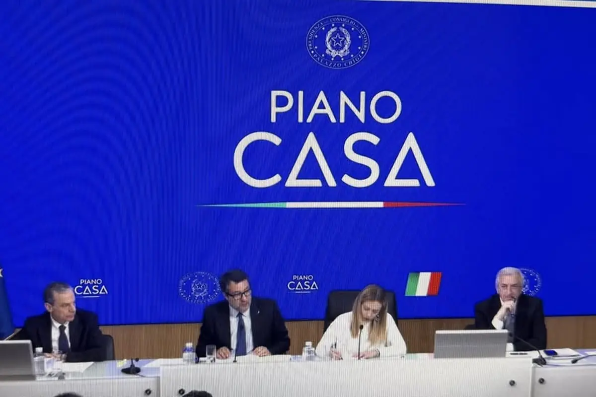 Piano casa 2026 10 miliardi per 100mila alloggi